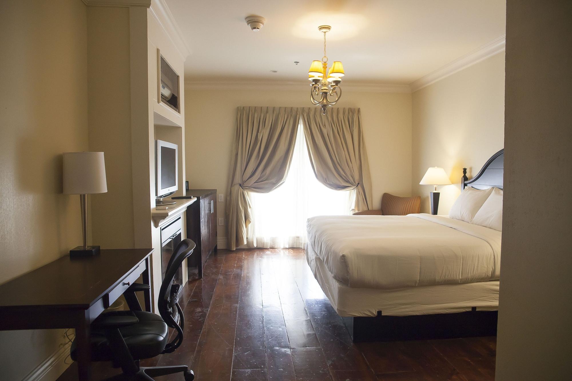 Niagara Crossing Hotel And Spa Люистън Екстериор снимка